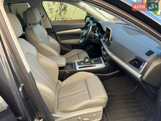 Сірий Ауді Ку 5, об'ємом двигуна 1.98 л та пробігом 102 тис. км за 33000 $, фото 27 на Automoto.ua