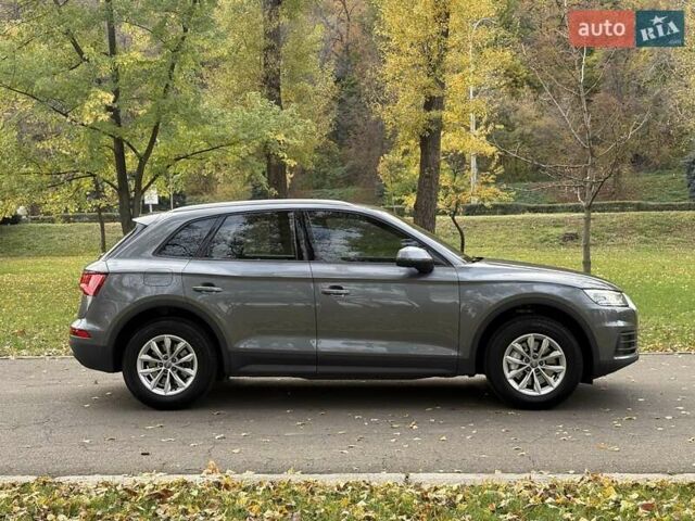 Ауди Ку 5 2017 в Киеве на Automoto.ua Серый Ауди Ку 5, объемом двигателя 1.97 л и пробегом 190 тыс. км за 26500 $, фото 46 на Automoto.ua