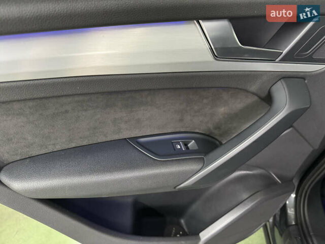 Серый Ауди Ку 5, объемом двигателя 1.97 л и пробегом 131 тыс. км за 35000 $, фото 38 на Automoto.ua