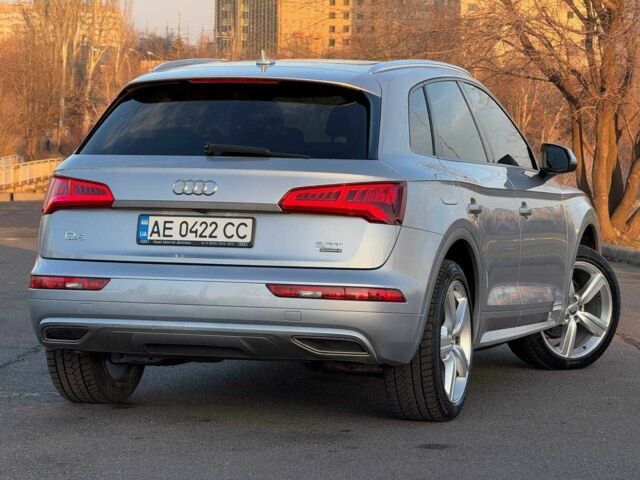 Серый Ауди Ку 5, объемом двигателя 2 л и пробегом 70 тыс. км за 22000 $, фото 7 на Automoto.ua