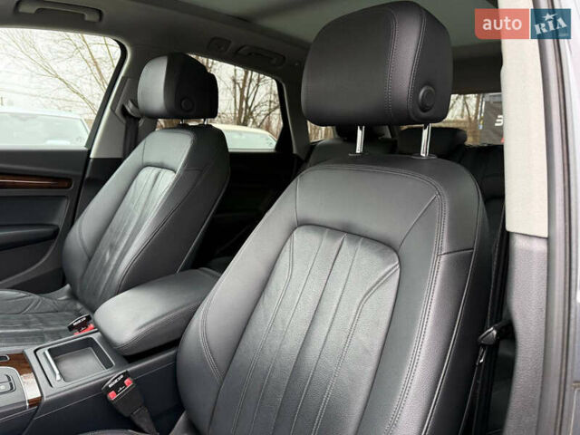 Сірий Ауді Ку 5, об'ємом двигуна 1.98 л та пробігом 165 тис. км за 23999 $, фото 19 на Automoto.ua