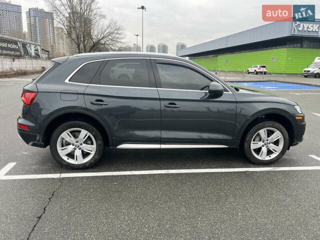 Сірий Ауді Ку 5, об'ємом двигуна 1.98 л та пробігом 121 тис. км за 24200 $, фото 5 на Automoto.ua