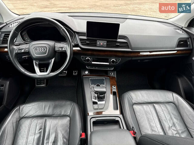 Сірий Ауді Ку 5, об'ємом двигуна 1.98 л та пробігом 165 тис. км за 23999 $, фото 29 на Automoto.ua