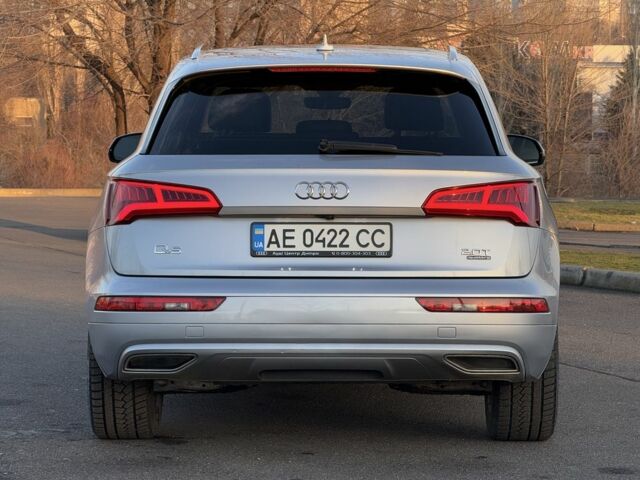 Серый Ауди Ку 5, объемом двигателя 2 л и пробегом 81 тыс. км за 28000 $, фото 4 на Automoto.ua