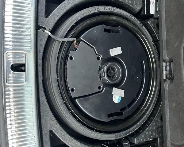 Серый Ауди Ку 5, объемом двигателя 2 л и пробегом 163 тыс. км за 24800 $, фото 43 на Automoto.ua