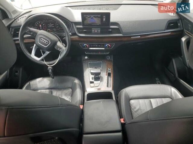 Сірий Ауді Ку 5, об'ємом двигуна 2 л та пробігом 183 тис. км за 7500 $, фото 7 на Automoto.ua