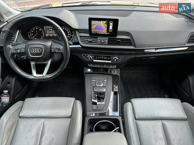 Сірий Ауді Ку 5, об'ємом двигуна 2 л та пробігом 99 тис. км за 27300 $, фото 23 на Automoto.ua