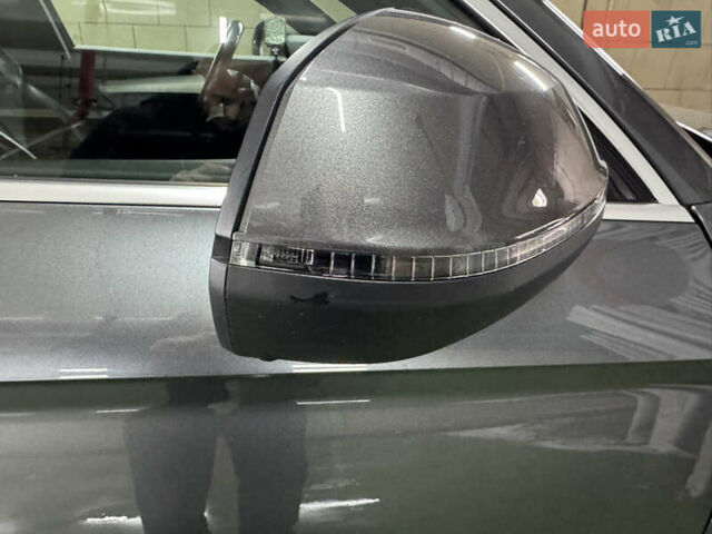 Серый Ауди Ку 5, объемом двигателя 1.97 л и пробегом 131 тыс. км за 35000 $, фото 16 на Automoto.ua