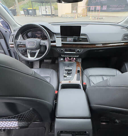 Серый Ауди Ку 5, объемом двигателя 1.98 л и пробегом 203 тыс. км за 25000 $, фото 22 на Automoto.ua