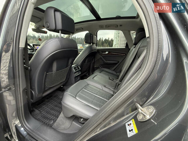 Сірий Ауді Ку 5, об'ємом двигуна 2 л та пробігом 123 тис. км за 26500 $, фото 50 на Automoto.ua