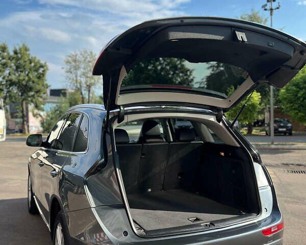 Серый Ауди Ку 5, объемом двигателя 1.98 л и пробегом 221 тыс. км за 17200 $, фото 5 на Automoto.ua