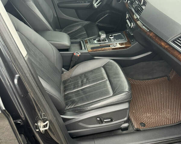 Сірий Ауді Ку 5, об'ємом двигуна 1.98 л та пробігом 225 тис. км за 22300 $, фото 19 на Automoto.ua