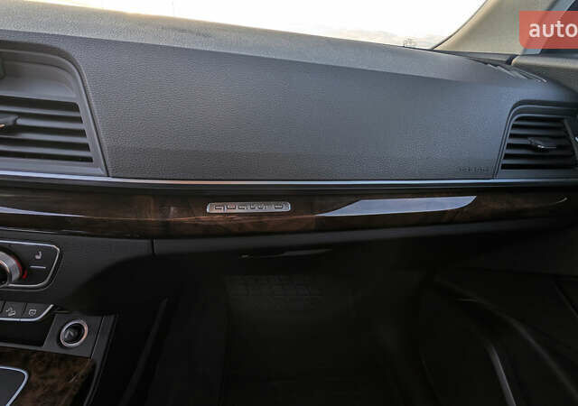 Серый Ауди Ку 5, объемом двигателя 1.98 л и пробегом 100 тыс. км за 23690 $, фото 80 на Automoto.ua