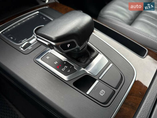 Сірий Ауді Ку 5, об'ємом двигуна 1.98 л та пробігом 165 тис. км за 23999 $, фото 49 на Automoto.ua