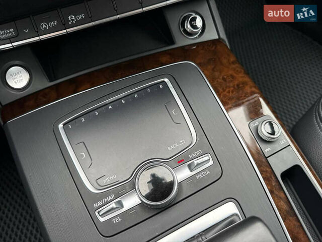 Сірий Ауді Ку 5, об'ємом двигуна 1.98 л та пробігом 165 тис. км за 23999 $, фото 48 на Automoto.ua