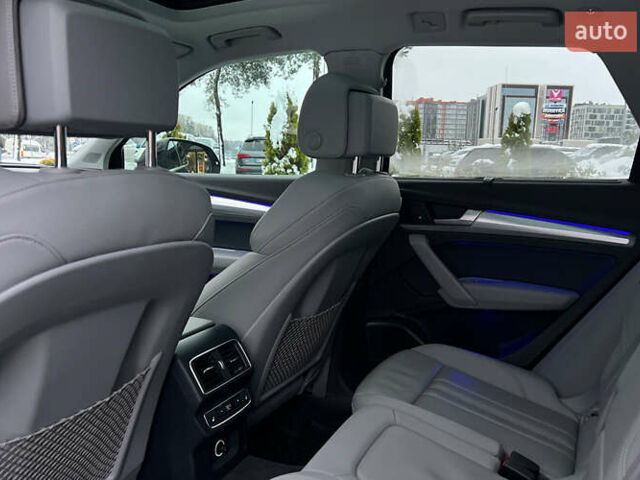 Сірий Ауді Ку 5, об'ємом двигуна 1.98 л та пробігом 103 тис. км за 29850 $, фото 27 на Automoto.ua