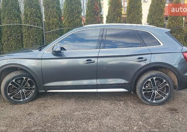 Серый Ауди Ку 5, объемом двигателя 1.97 л и пробегом 127 тыс. км за 34500 $, фото 1 на Automoto.ua