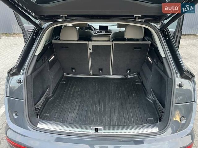 Серый Ауди Ку 5, объемом двигателя 2 л и пробегом 163 тыс. км за 24800 $, фото 41 на Automoto.ua