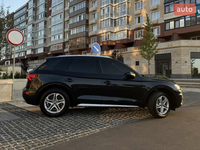 Сірий Ауді Ку 5, об'ємом двигуна 2 л та пробігом 160 тис. км за 21900 $, фото 4 на Automoto.ua