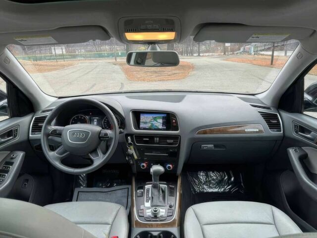 Сірий Ауді Ку 5, об'ємом двигуна 2 л та пробігом 86 тис. км за 11200 $, фото 5 на Automoto.ua