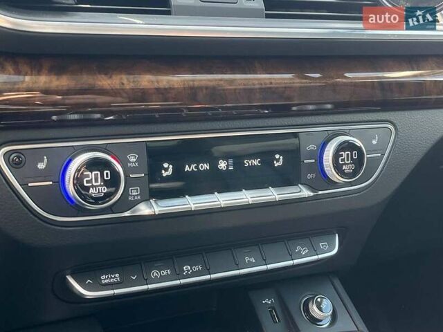 Серый Ауди Ку 5, объемом двигателя 2 л и пробегом 198 тыс. км за 23540 $, фото 27 на Automoto.ua