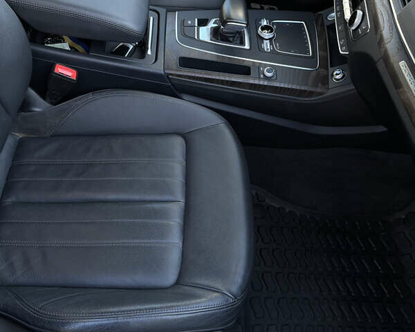 Серый Ауди Ку 5, объемом двигателя 1.98 л и пробегом 85 тыс. км за 26900 $, фото 24 на Automoto.ua