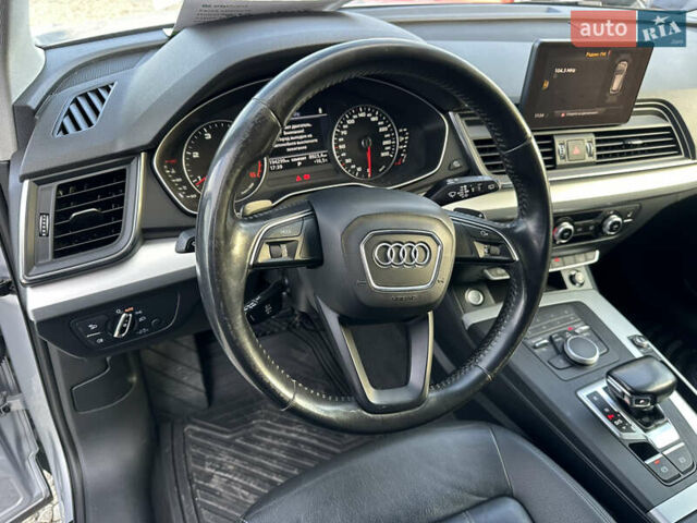 Сірий Ауді Ку 5, об'ємом двигуна 2 л та пробігом 194 тис. км за 29500 $, фото 17 на Automoto.ua