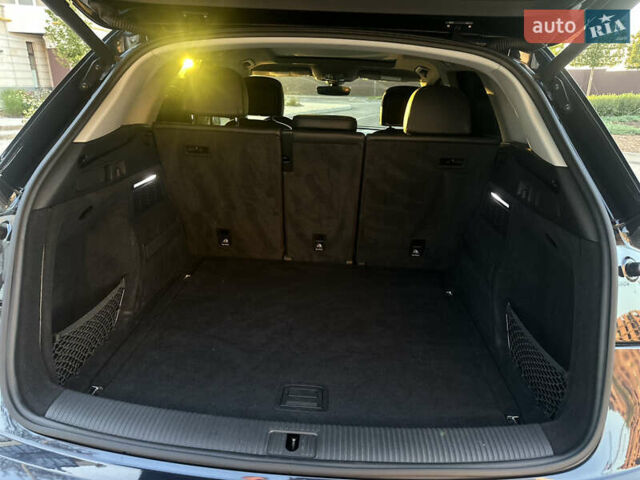 Серый Ауди Ку 5, объемом двигателя 1.98 л и пробегом 162 тыс. км за 21900 $, фото 26 на Automoto.ua