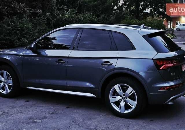 Серый Ауди Ку 5, объемом двигателя 1.98 л и пробегом 125 тыс. км за 21999 $, фото 4 на Automoto.ua