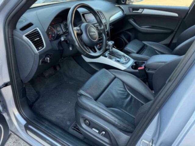 Серый Ауди Ку 5, объемом двигателя 2 л и пробегом 55 тыс. км за 4900 $, фото 7 на Automoto.ua