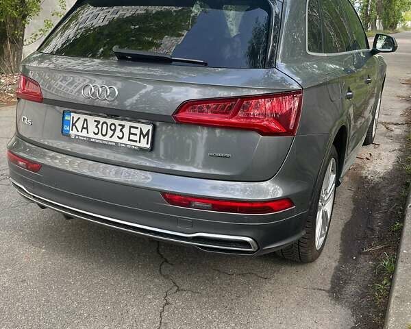 Серый Ауди Ку 5, объемом двигателя 2 л и пробегом 86 тыс. км за 32500 $, фото 3 на Automoto.ua