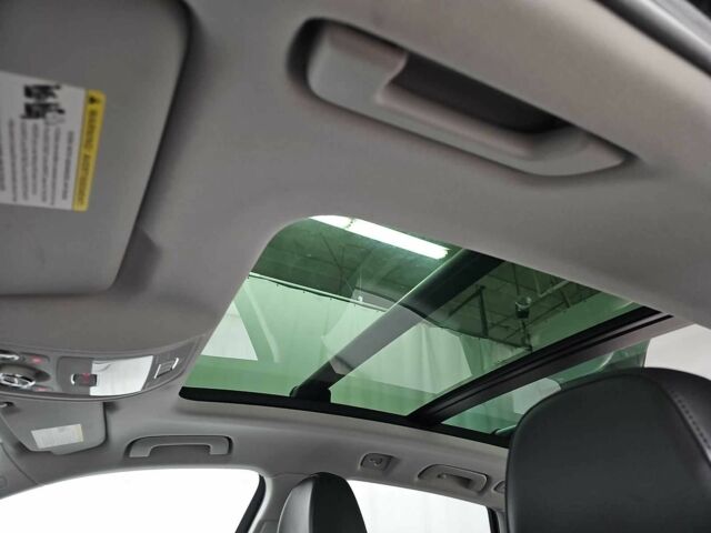 Сірий Ауді Ку 5, об'ємом двигуна 2 л та пробігом 155 тис. км за 18000 $, фото 13 на Automoto.ua