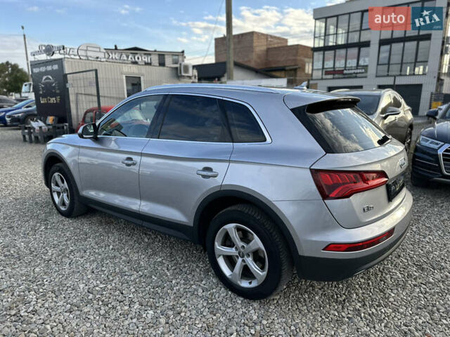 Сірий Ауді Ку 5, об'ємом двигуна 2 л та пробігом 194 тис. км за 29500 $, фото 7 на Automoto.ua