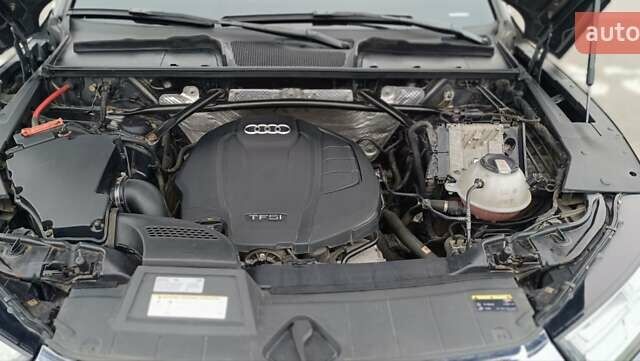 Серый Ауди Ку 5, объемом двигателя 1.98 л и пробегом 108 тыс. км за 24200 $, фото 4 на Automoto.ua
