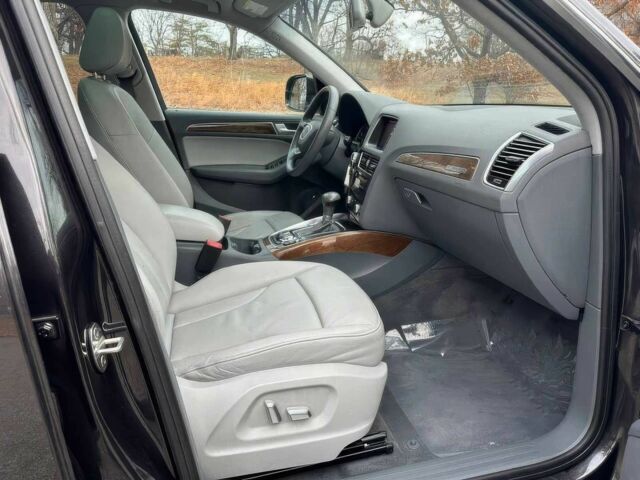 Сірий Ауді Ку 5, об'ємом двигуна 2 л та пробігом 86 тис. км за 11200 $, фото 6 на Automoto.ua
