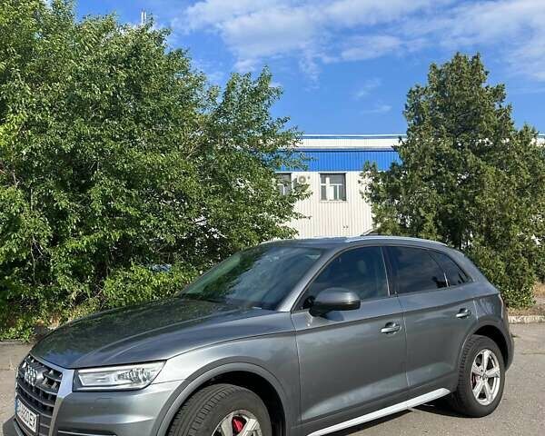 Серый Ауди Ку 5, объемом двигателя 1.98 л и пробегом 100 тыс. км за 26000 $, фото 1 на Automoto.ua