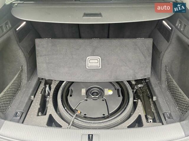 Серый Ауди Ку 5, объемом двигателя 1.98 л и пробегом 229 тыс. км за 20499 $, фото 32 на Automoto.ua