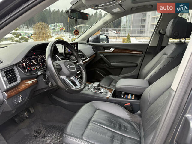 Сірий Ауді Ку 5, об'ємом двигуна 2 л та пробігом 123 тис. км за 26500 $, фото 52 на Automoto.ua