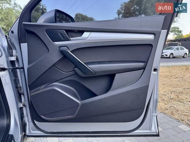 Серый Ауди Ку 5, объемом двигателя 1.97 л и пробегом 154 тыс. км за 23800 $, фото 32 на Automoto.ua