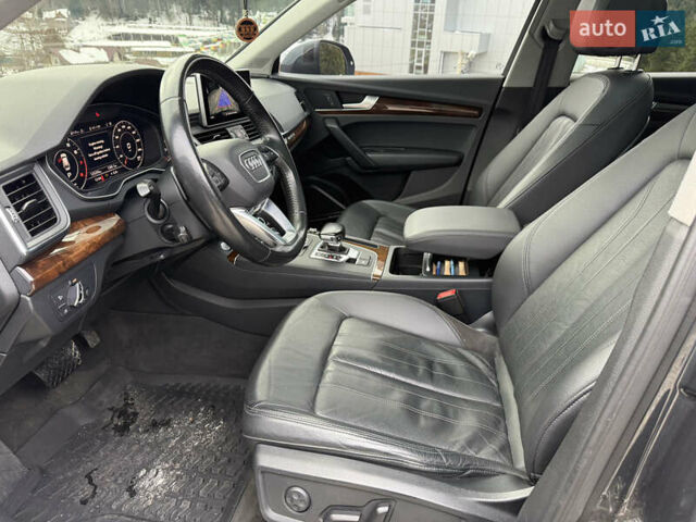 Сірий Ауді Ку 5, об'ємом двигуна 2 л та пробігом 123 тис. км за 26500 $, фото 27 на Automoto.ua