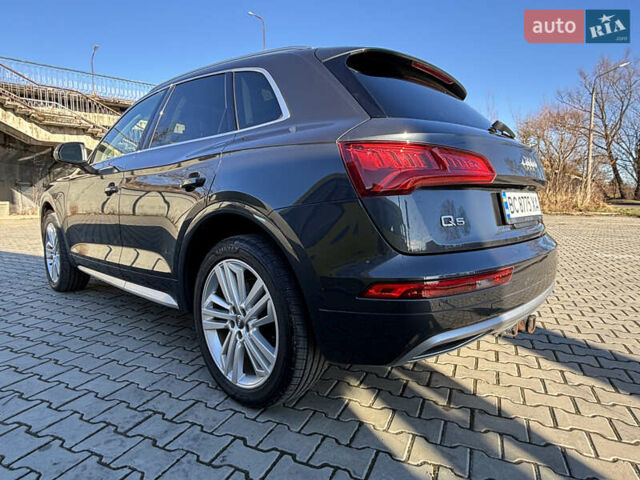 Серый Ауди Ку 5, объемом двигателя 1.98 л и пробегом 85 тыс. км за 26900 $, фото 5 на Automoto.ua