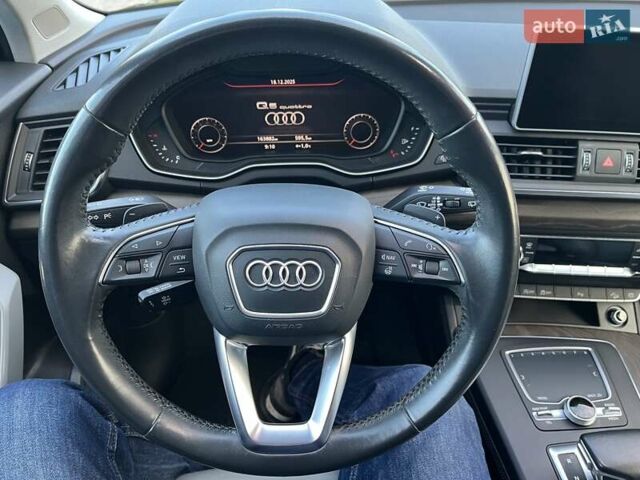 Серый Ауди Ку 5, объемом двигателя 2 л и пробегом 163 тыс. км за 24800 $, фото 16 на Automoto.ua