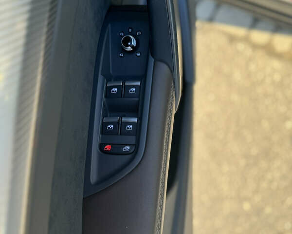 Серый Ауди Ку 5, объемом двигателя 1.97 л и пробегом 165 тыс. км за 32900 $, фото 21 на Automoto.ua