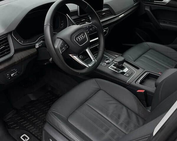 Сірий Ауді Ку 5, об'ємом двигуна 1.98 л та пробігом 124 тис. км за 24000 $, фото 12 на Automoto.ua