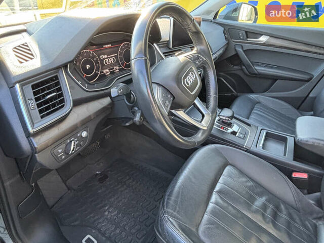 Серый Ауди Ку 5, объемом двигателя 1.98 л и пробегом 85 тыс. км за 26900 $, фото 30 на Automoto.ua