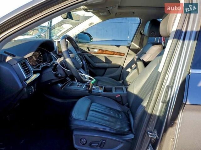 Серый Ауди Ку 5, объемом двигателя 1.98 л и пробегом 131 тыс. км за 6500 $, фото 6 на Automoto.ua