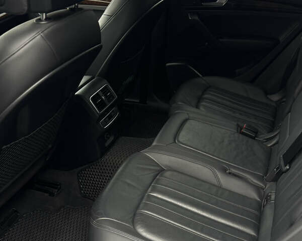 Серый Ауди Ку 5, объемом двигателя 1.98 л и пробегом 147 тыс. км за 23999 $, фото 6 на Automoto.ua