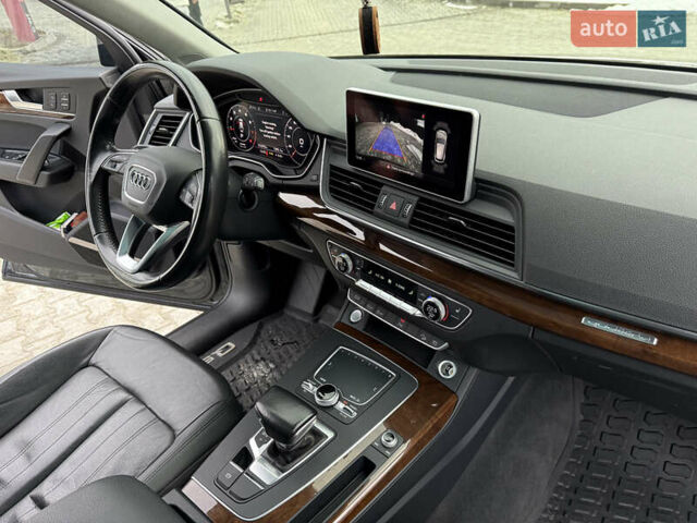 Сірий Ауді Ку 5, об'ємом двигуна 2 л та пробігом 123 тис. км за 26500 $, фото 21 на Automoto.ua