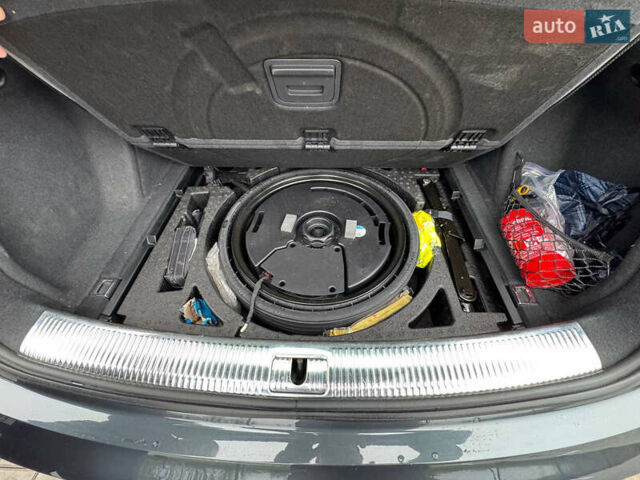 Серый Ауди Ку 5, объемом двигателя 1.97 л и пробегом 233 тыс. км за 29800 $, фото 13 на Automoto.ua