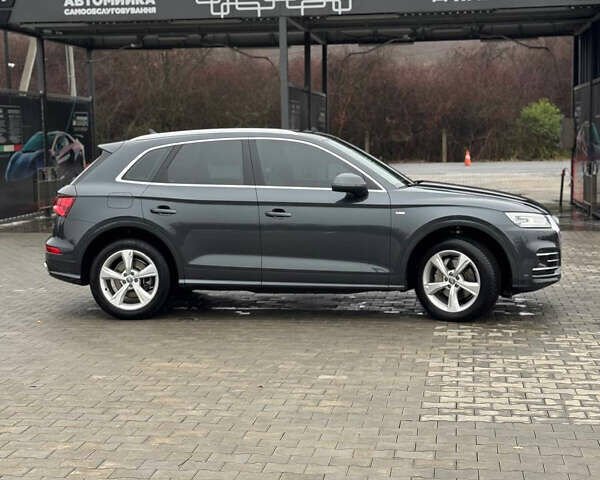 Серый Ауди Ку 5, объемом двигателя 1.97 л и пробегом 233 тыс. км за 29800 $, фото 5 на Automoto.ua